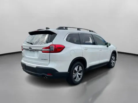 More photos of 2021 Subaru Ascent Premium Sport Utility 4D at Drivemax, CT