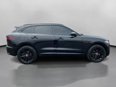 More photos of 2021 Jaguar F-PACE P250 S Sport Utility 4D at Drivemax, CT
