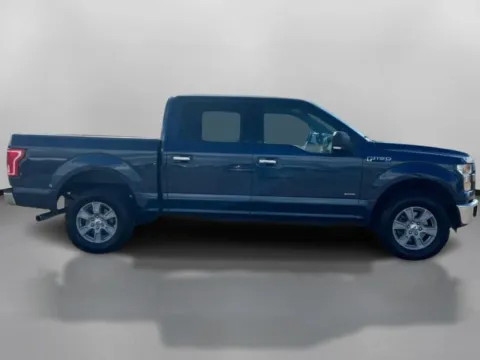 More photos of 2016 Ford F-150 SuperCrew Cab XLT Pickup 4D 5 1/2 ft at Drivemax, CT