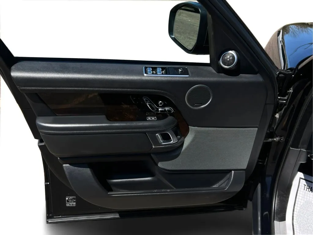 Land Rover Range Rover photo 26