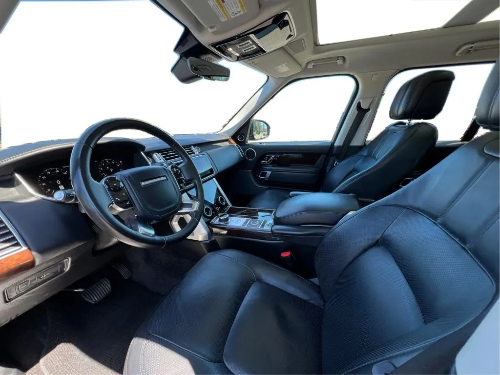 Land Rover Range Rover photo 16