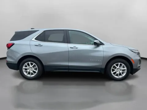 More photos of 2024 Chevrolet Equinox LT Sport Utility 4D at Drivemax, CT