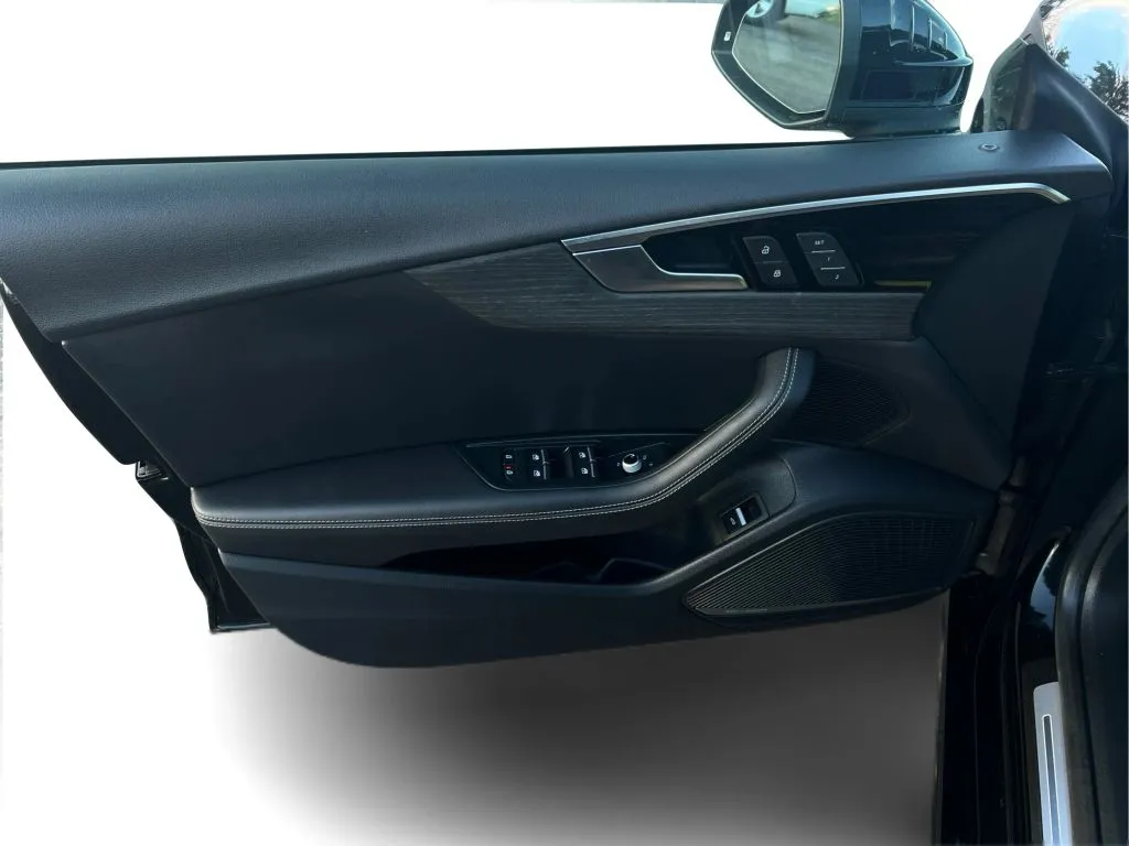Audi A5 photo 24