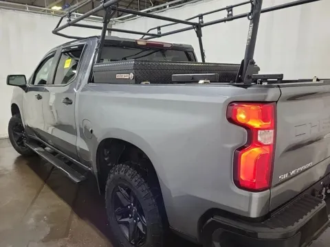 Another view of 2020 Chevrolet Silverado 1500 Crew Cab LT Trail Boss Pickup 4D 5 3/4 ft for sale in Manchester, CT at Drivemax