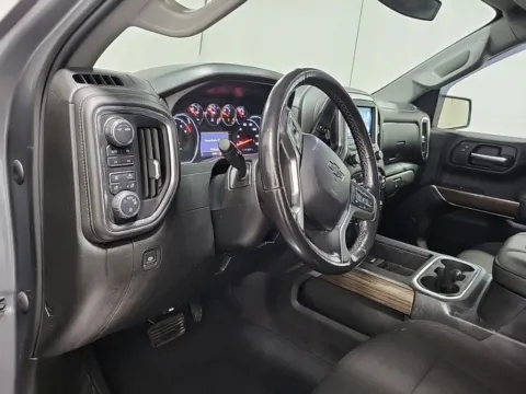 More photos of 2020 Chevrolet Silverado 1500 Crew Cab LT Trail Boss Pickup 4D 5 3/4 ft at Drivemax, CT