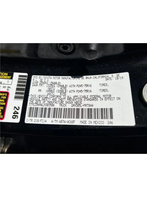 Toyota Tacoma photo 28