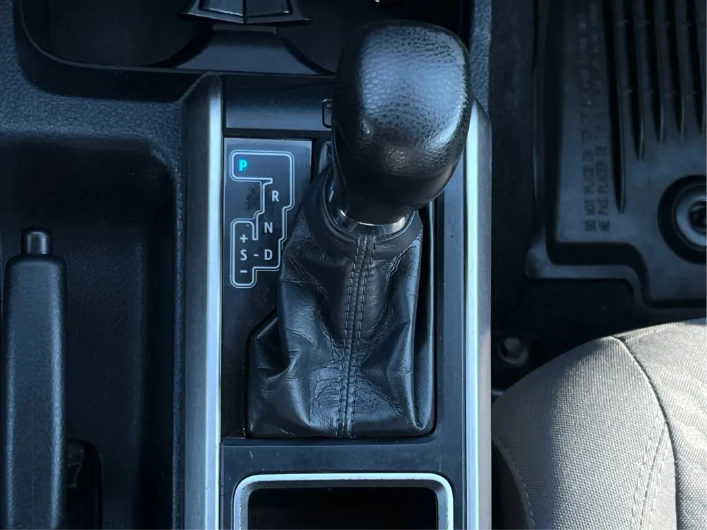 Toyota Tacoma photo 50