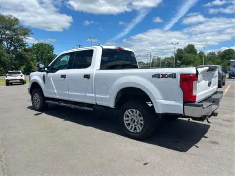 Another view of 2018 Ford F250 Super Duty Crew Cab XLT Pickup 4D 6 3/4 ft for sale in Manchester, CT at Drivemax