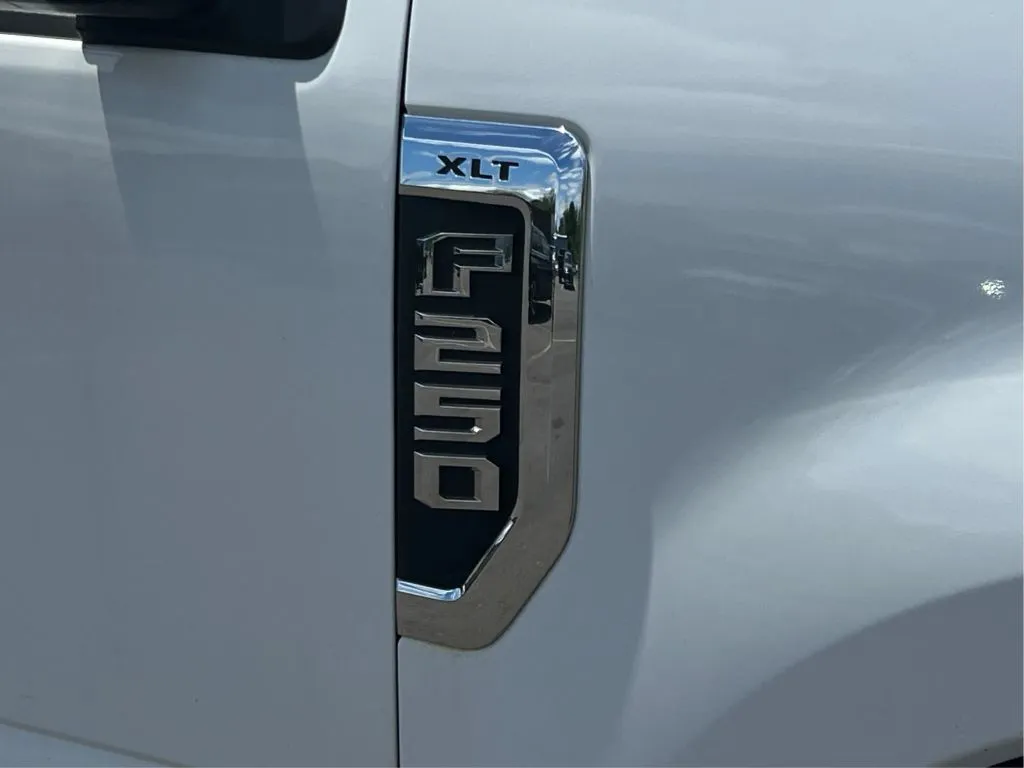 Ford F-250 photo 28