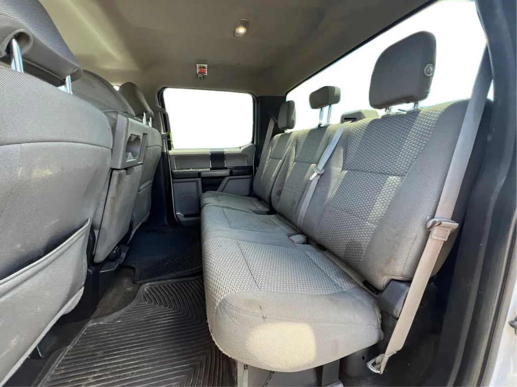 Ford F-250 photo 17