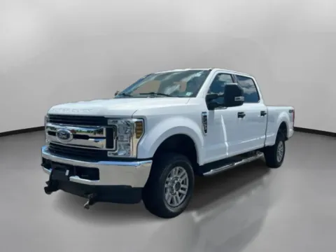 More photos of 2018 Ford F250 Super Duty Crew Cab XLT Pickup 4D 6 3/4 ft at Drivemax, CT