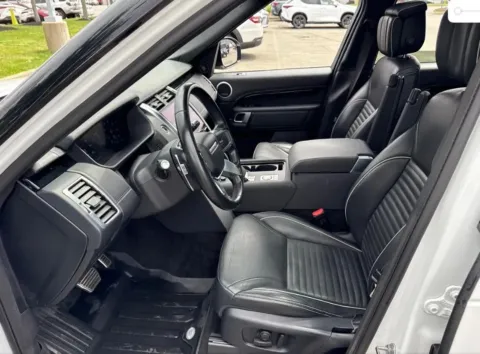 Photos of 2021 Land Rover Discovery P360 HSE R Dynamic Sport Utility 4D for sale in Manchester, CT at Drivemax
