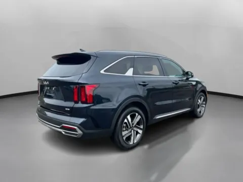 More photos of 2024 Kia Sorento Hybrid EX Sport Utility 4D at Drivemax, CT