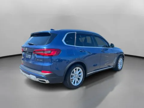 More photos of 2019 BMW X5 xDrive40i Sport Utility 4D at Drivemax, CT