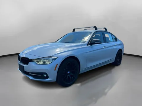 More photos of 2018 BMW 3 Series 330i xDrive Sedan 4D at Drivemax, CT