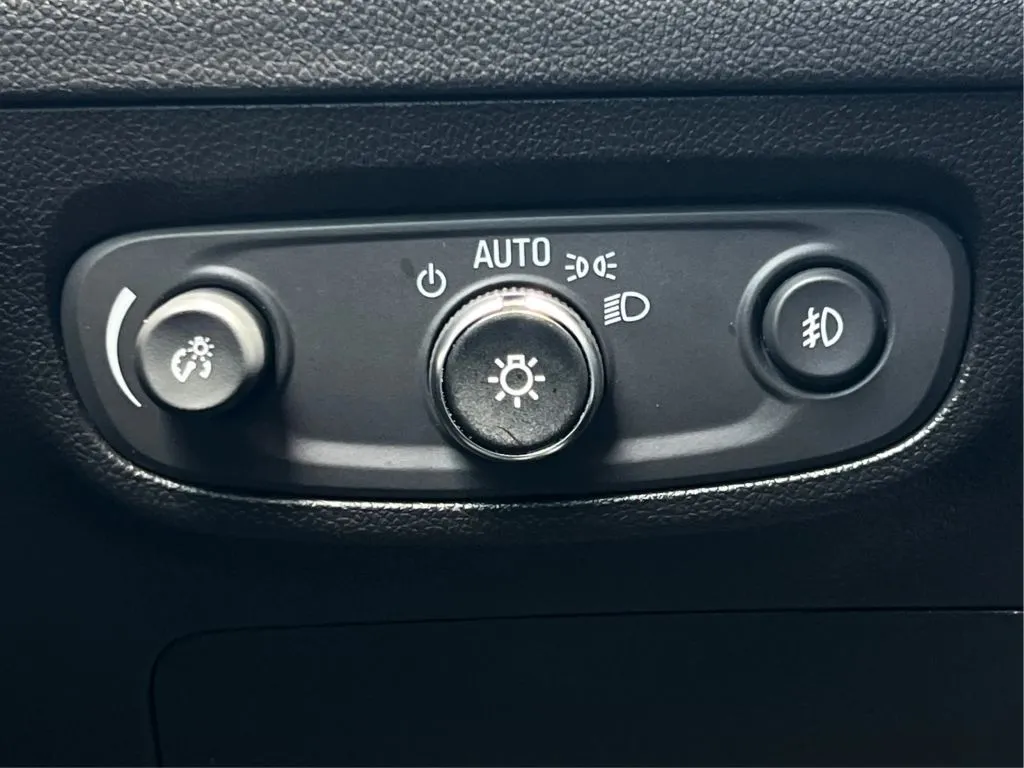 Buick Encore GX photo 24