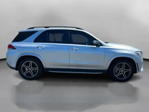More photos of 2022 Mercedes-Benz GLE 350 4MATIC Sport Utility 4D at Drivemax, CT