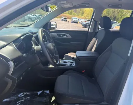 Photos of 2021 Chevrolet Traverse LS Sport Utility 4D for sale in Manchester, CT at Drivemax