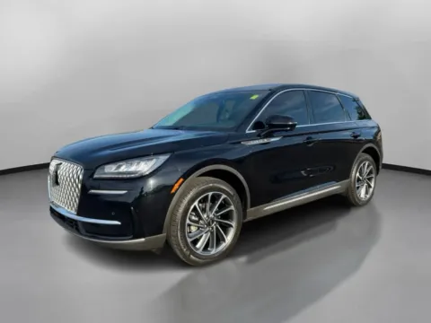 More photos of 2023 Lincoln Corsair Standard Sport Utility 4D at Drivemax, CT