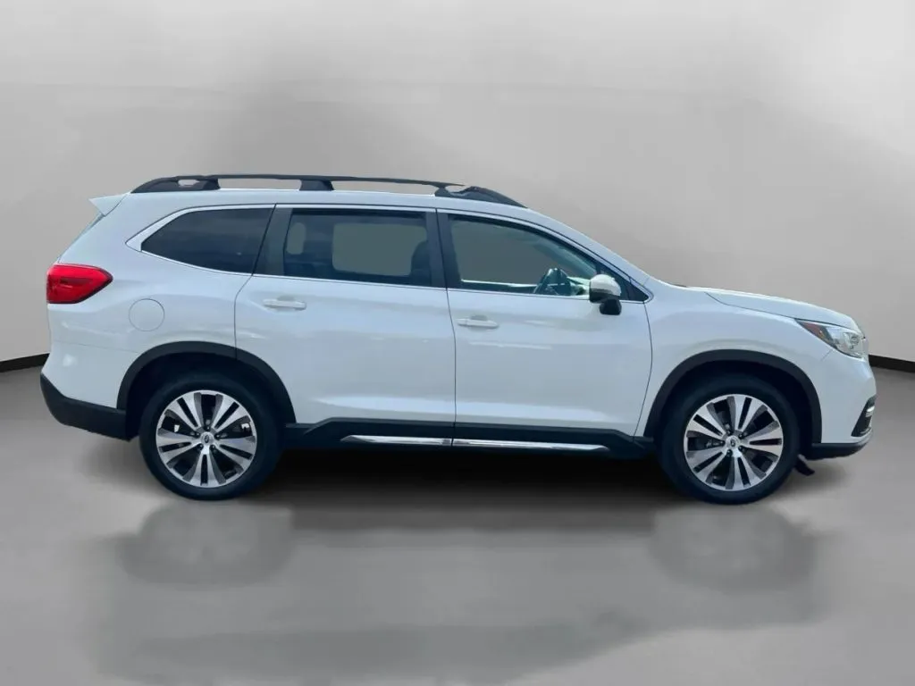 Subaru Ascent photo 7