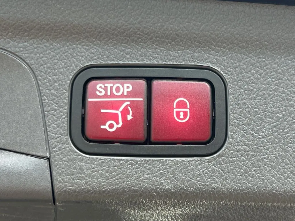 Mercedes-Benz GLE photo 35