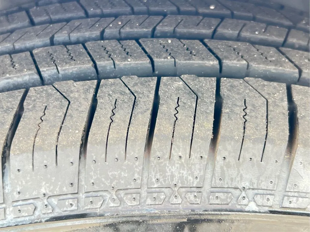 Chrysler Pacifica photo 30