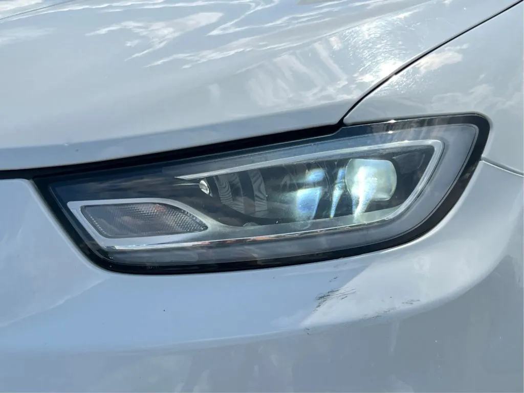 Chrysler Pacifica photo 31