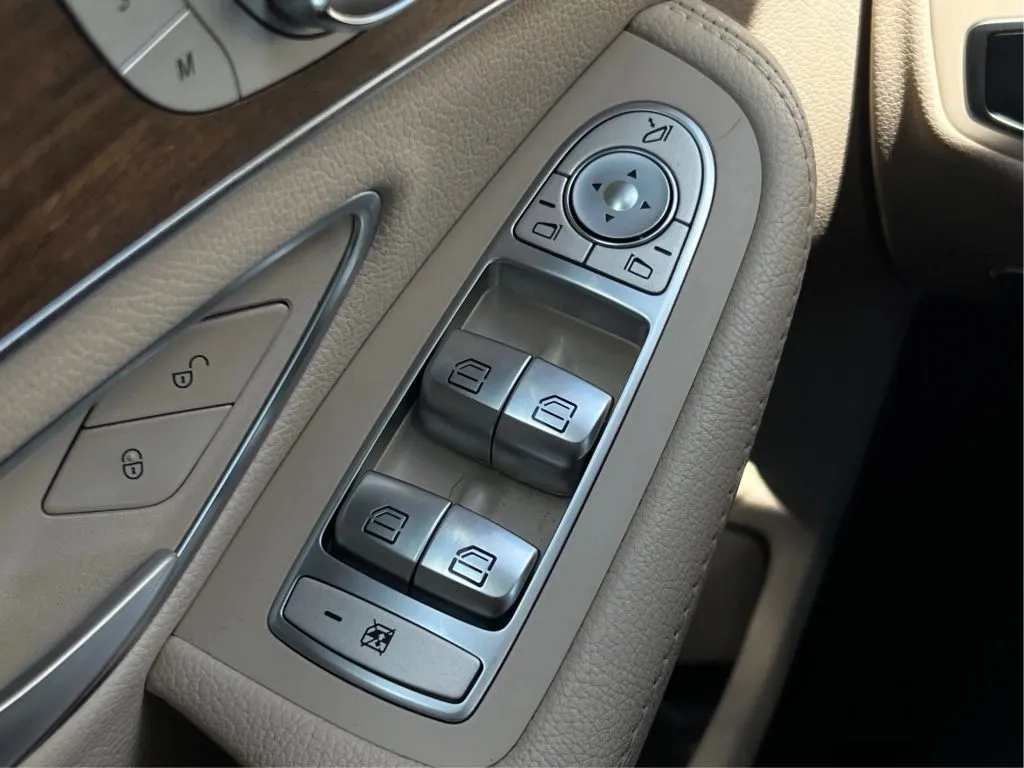 Mercedes-Benz C-Class photo 45