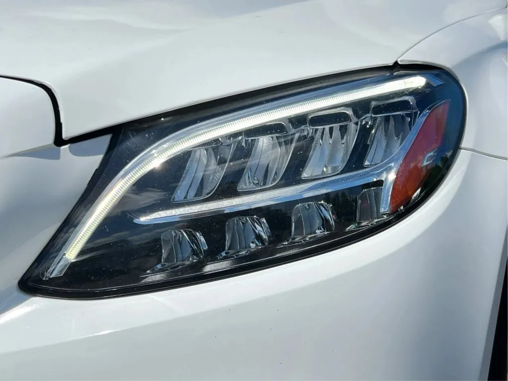 Mercedes-Benz C-Class photo 33