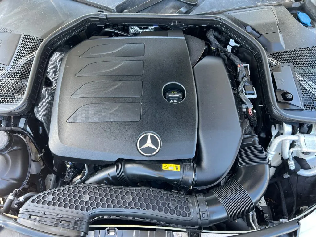 Mercedes-Benz C-Class photo 29