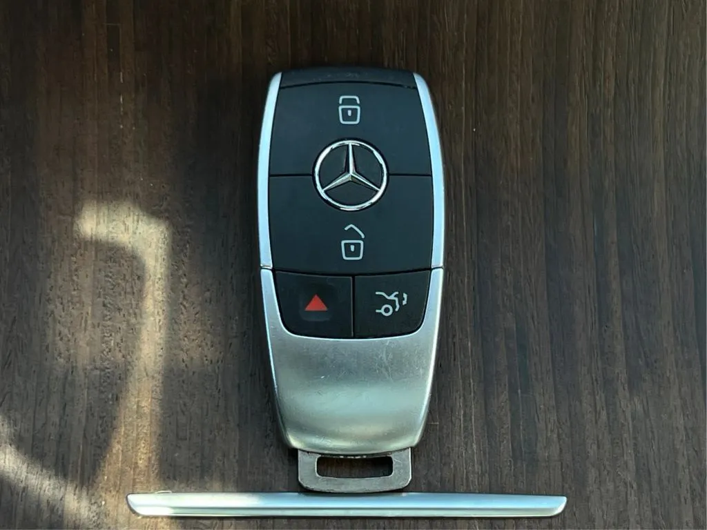 Mercedes-Benz C-Class photo 43