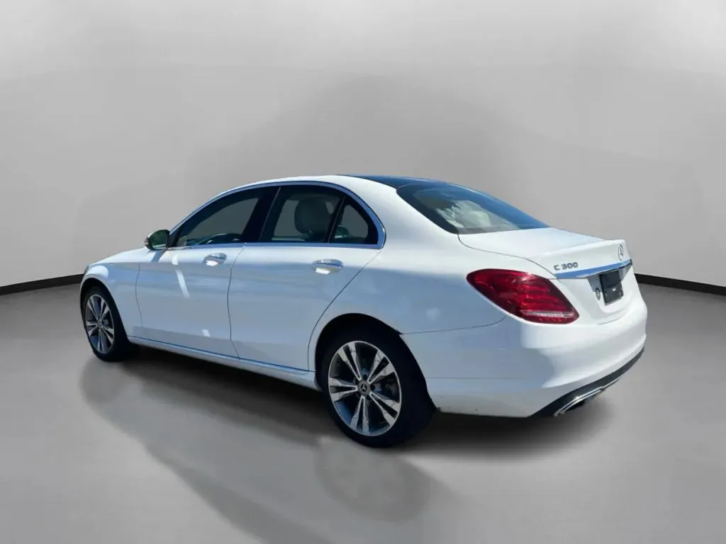 Mercedes-Benz C-Class photo 13