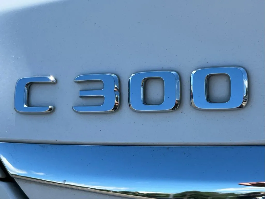 Mercedes-Benz C-Class photo 30