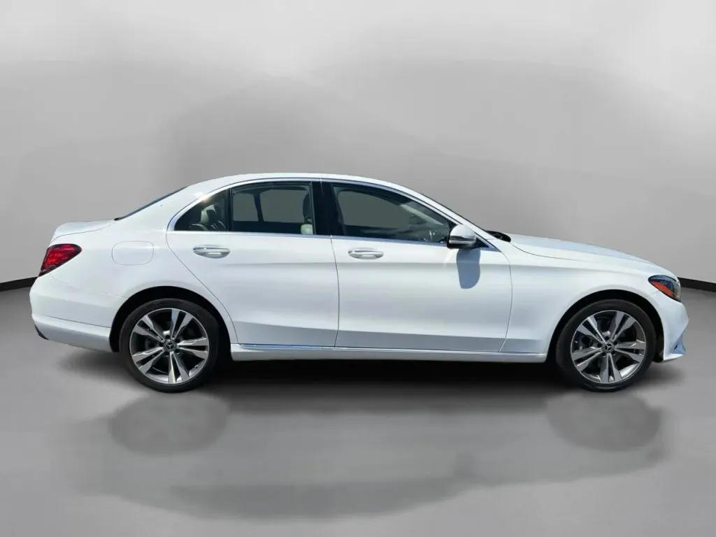 Mercedes-Benz C-Class photo 7