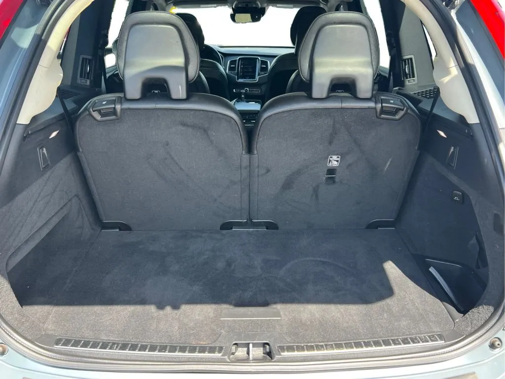 Volvo XC90 photo 18