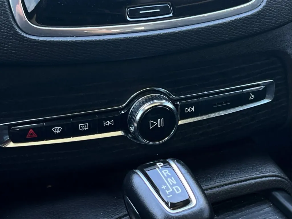 Volvo XC90 photo 47
