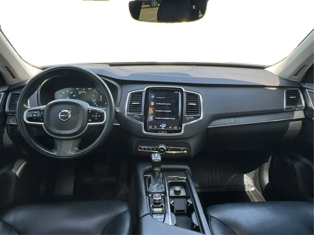 Volvo XC90 photo 37