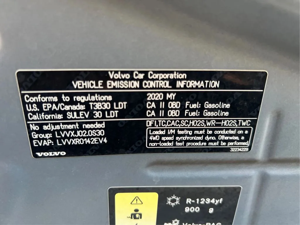 Volvo XC90 photo 28