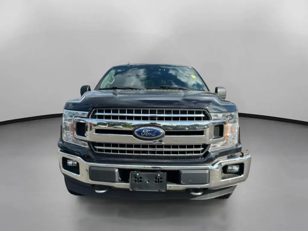 Ford F-150 photo 3