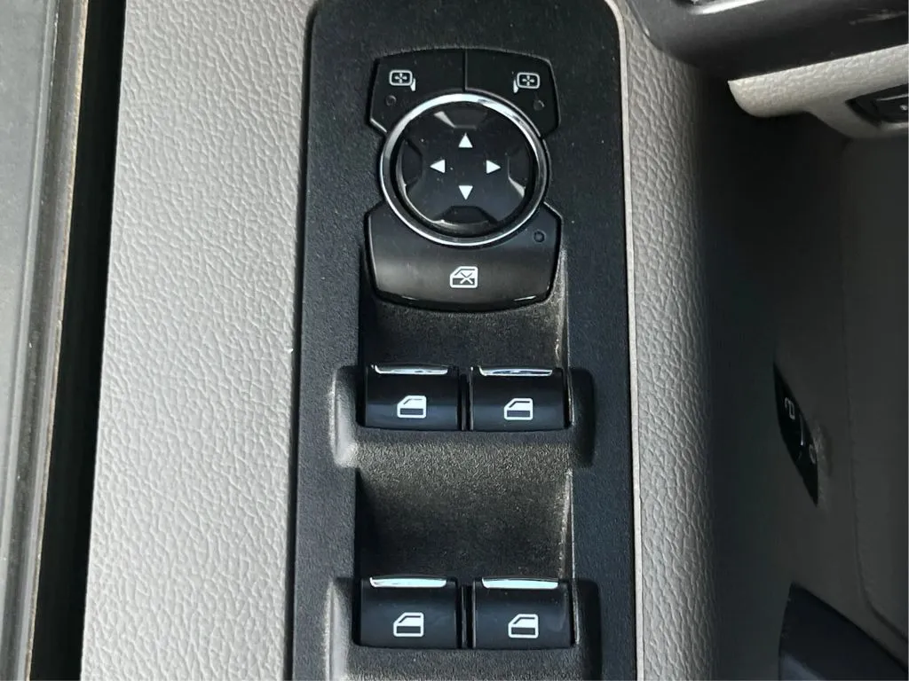 Ford F-150 photo 42