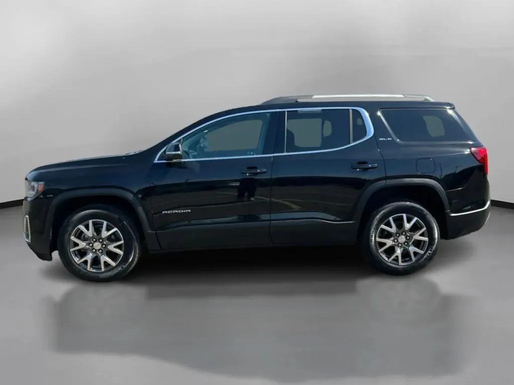 GMC Acadia photo 15