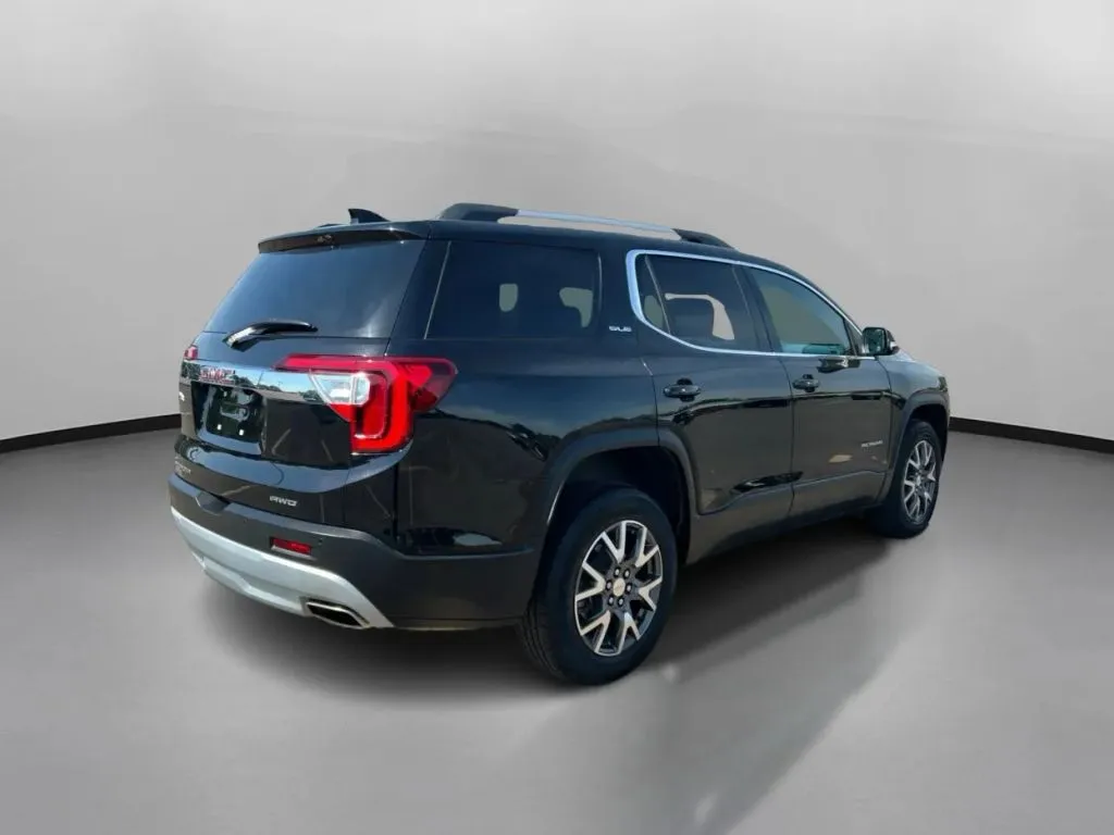 GMC Acadia photo 9