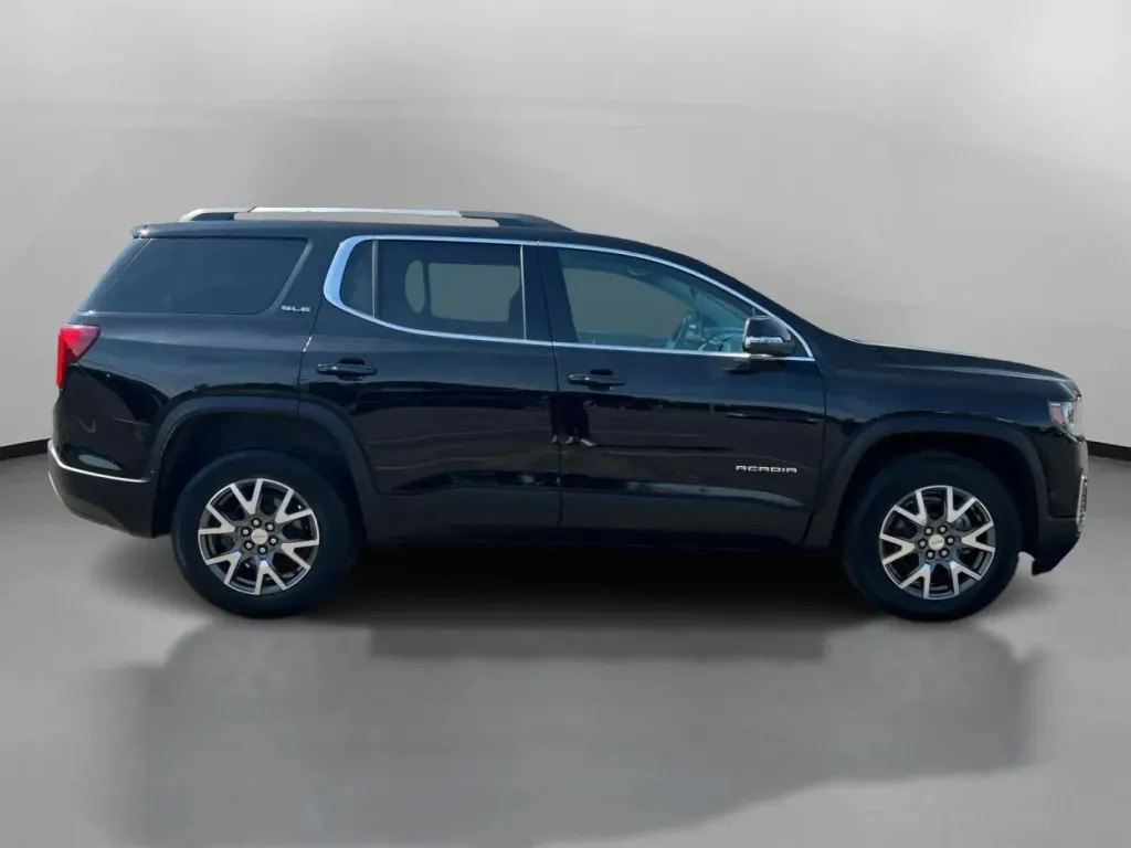 GMC Acadia photo 7