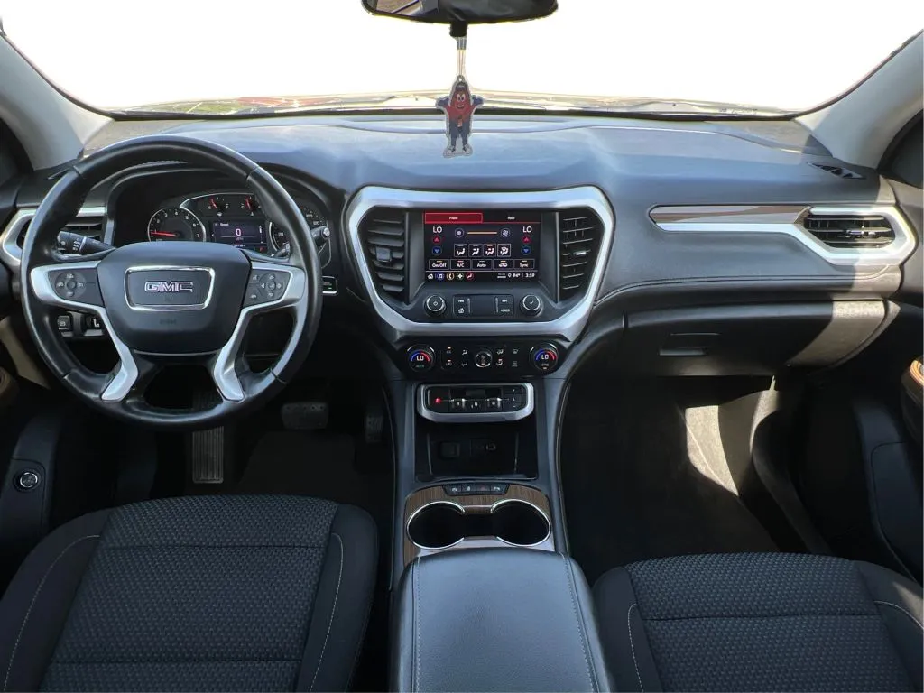 GMC Acadia photo 38