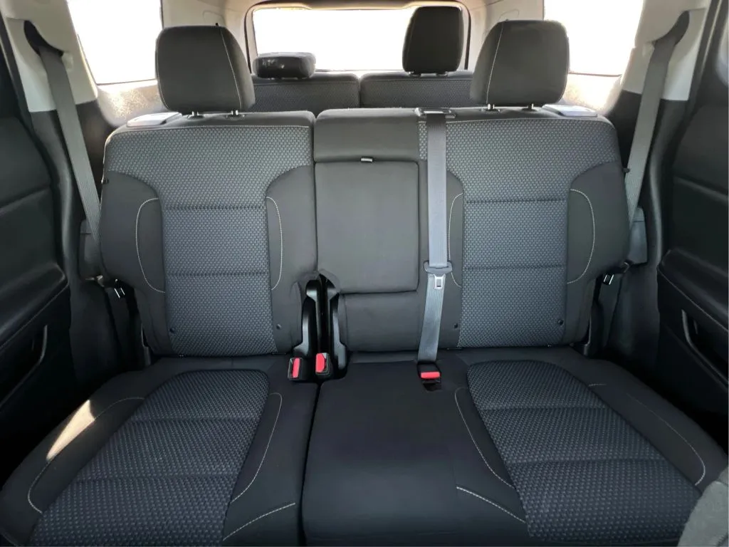 GMC Acadia photo 19
