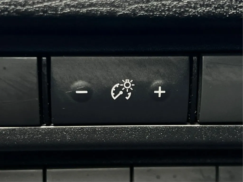 2023 Mitsubishi Outlander SEL - Photo 24