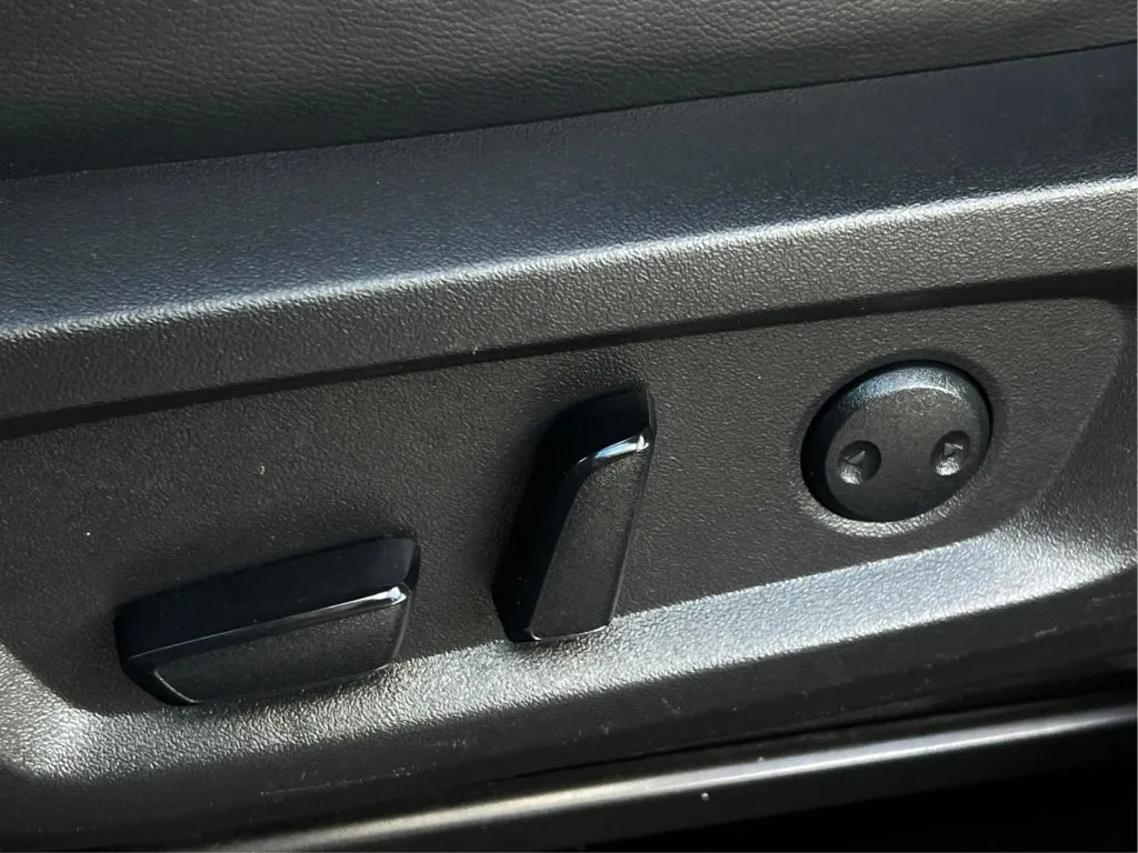 2023 Mitsubishi Outlander SEL - Photo 25