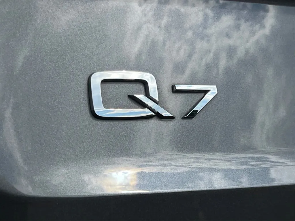Audi Q7 photo 30