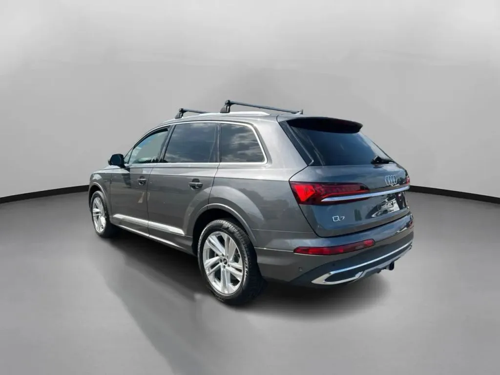 Audi Q7 photo 13