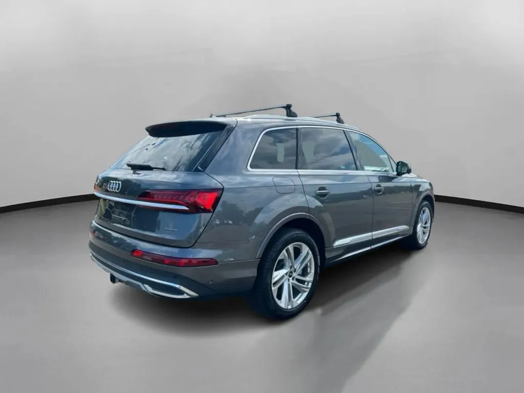 Audi Q7 photo 9